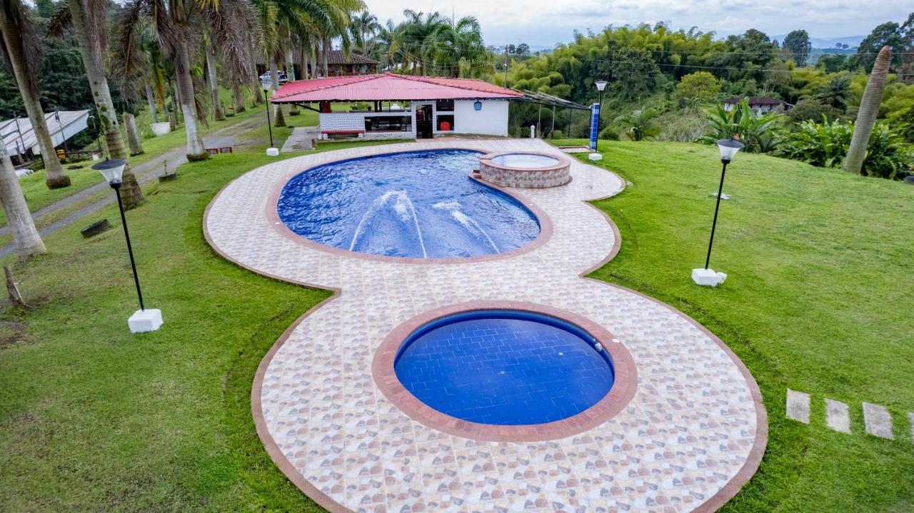 Hotel Rancho Chihuahua Filandia Esterno foto
