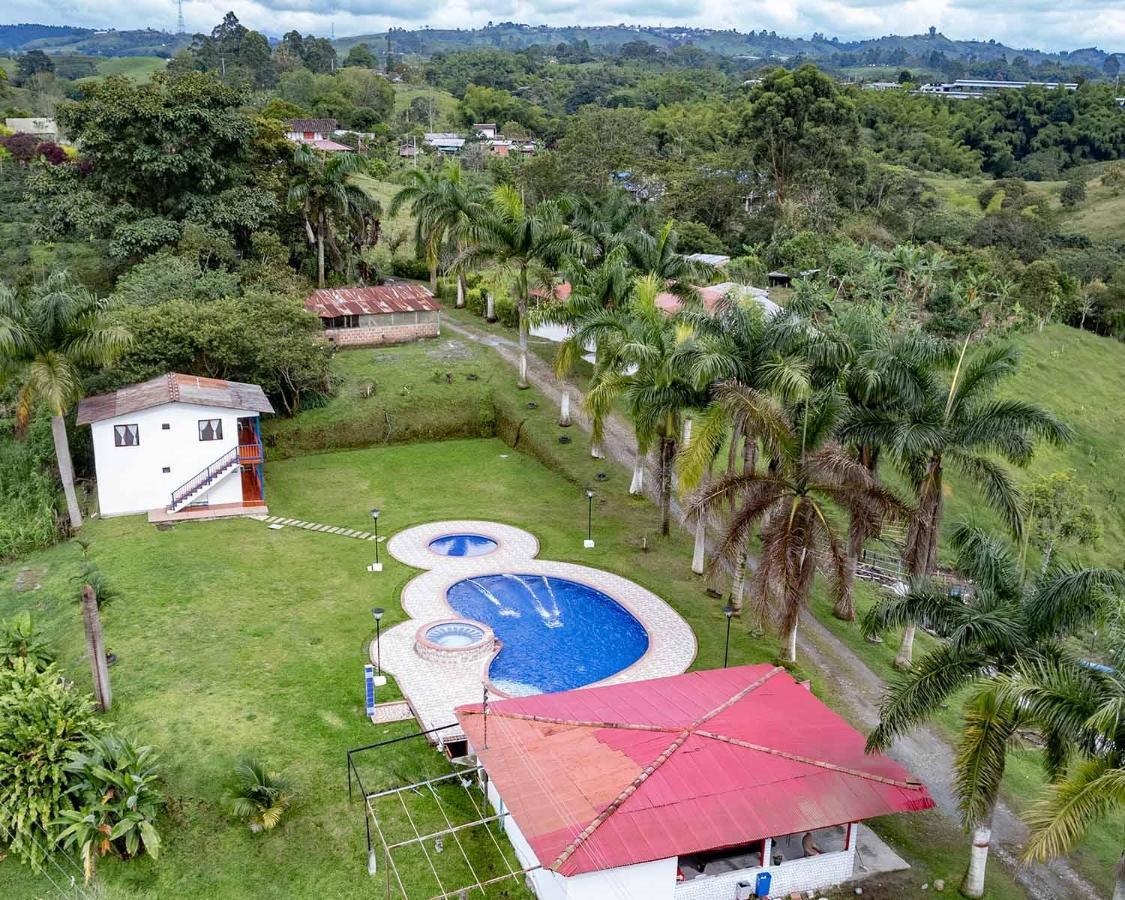 Hotel Rancho Chihuahua Filandia Esterno foto
