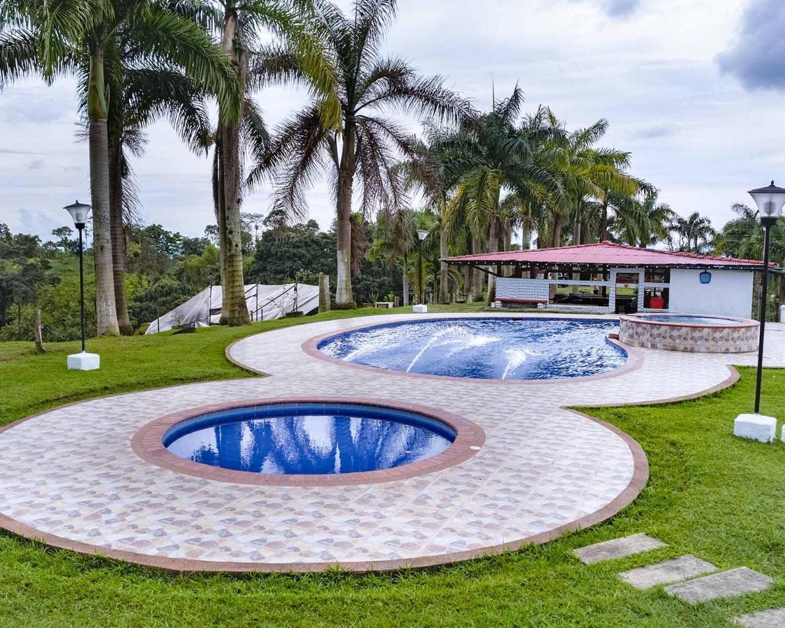 Hotel Rancho Chihuahua Filandia Esterno foto